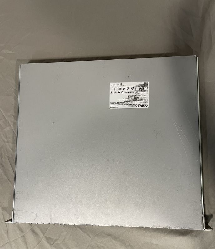 Used DCS-7150S-64 48 Port 10Gbe SFP Switch 10/100/1000Mbps Transmission Rate