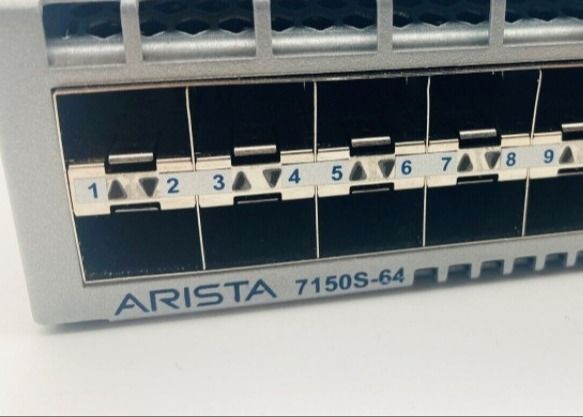 DCS-7150S-64-CL-F 48x 10G SFP 4x 40G QSFP POE Switch For Fast Data Transfer